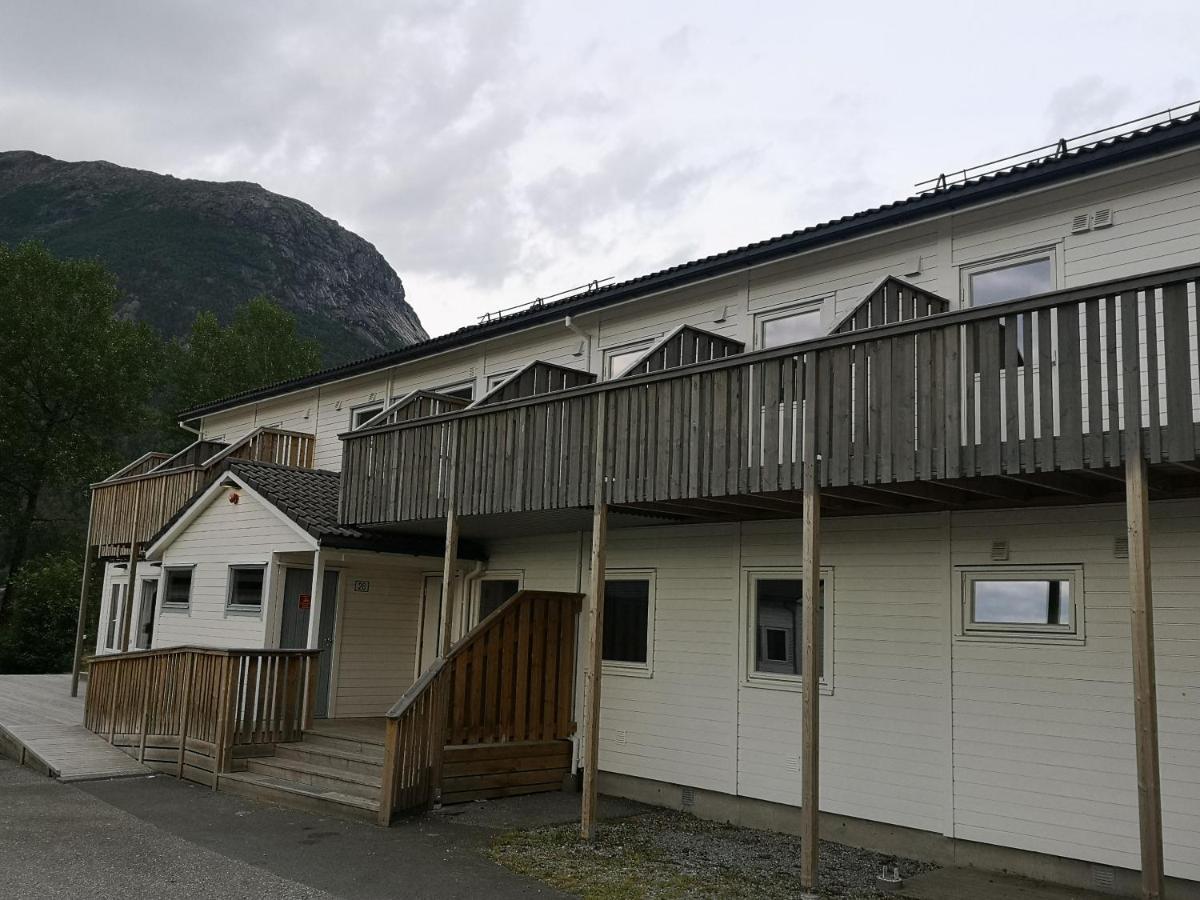 Kinsarvik Hostel Exterior foto